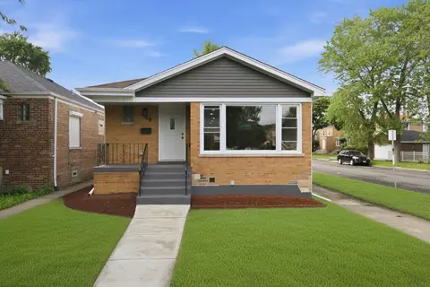 258 E 107th St, Chicago, IL 60628