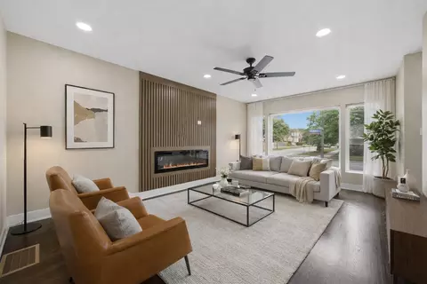 Living - 258 E 107th St, Chicago, IL 60628 photo 3 of 6