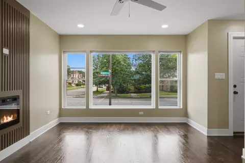Living - 258 E 107th St, Chicago, IL 60628 photo 1 of 6