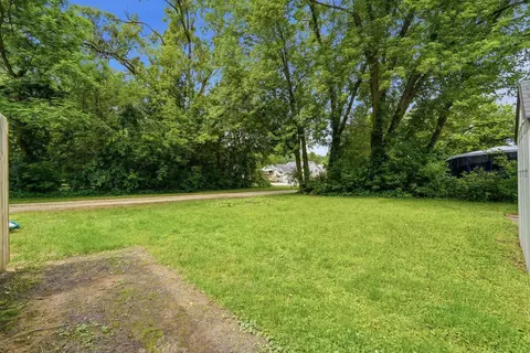 Exterior - 25575 Orchard Ave, Ingleside, IL 60041 photo 4 of 5