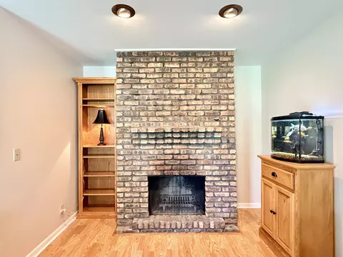 Living - 99 Circle Dr E, Montgomery, IL 60538 photo 4 of 4