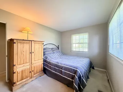 Bedroom - 99 Circle Dr E, Montgomery, IL 60538 photo 1 of 4
