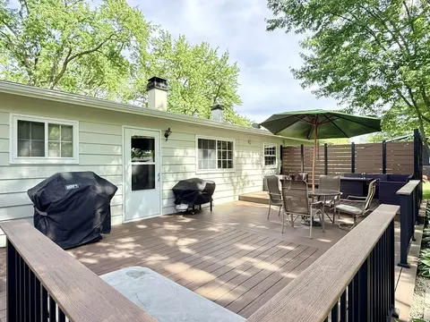 Exterior - 99 Circle Dr E, Montgomery, IL 60538 photo 4 of 9