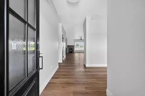 Entry Way - 1704 Blenheim Dr, Springfield, IL 62711 photo 1 of 6