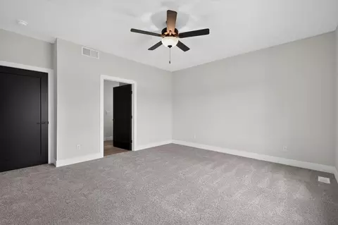 Bedroom - 1704 Blenheim Dr, Springfield, IL 62711 photo 4 of 6