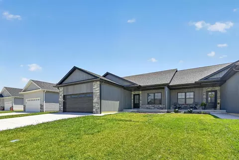 Exterior - 1704 Blenheim Dr, Springfield, IL 62711 photo 6 of 6