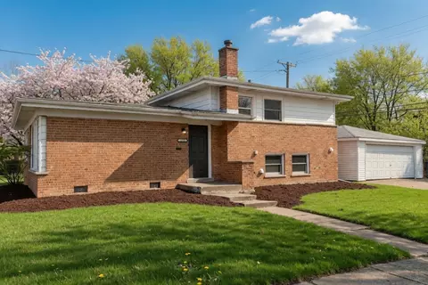 172 Strieff Ave, Chicago Heights, IL 60411