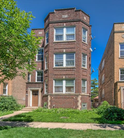 8221 Knox Ave, Skokie, IL 60076