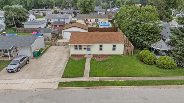 401 Kenyon Ave, Romeoville, IL 60446