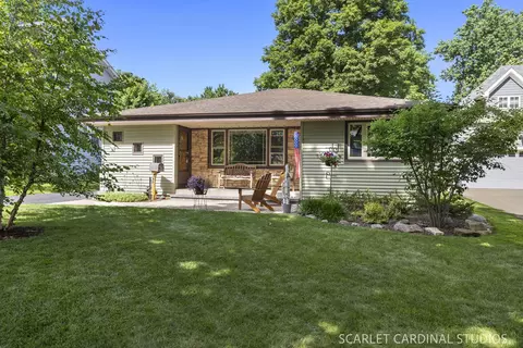 348 S Chase Ave, Lombard, IL 60148