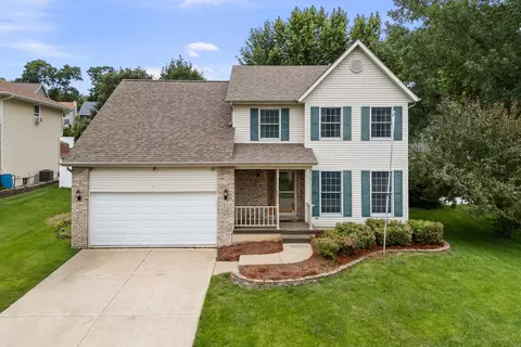 2804 W 44th St, Davenport, IA 52806
