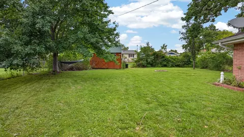 308 E Oak St, Downs, IL 61736 photo 28