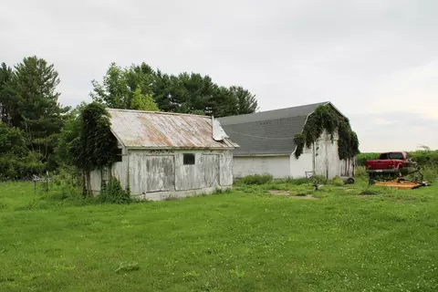 Exterior - 4149 School Rd, Chadwick, IL 61014 photo 3 of 10