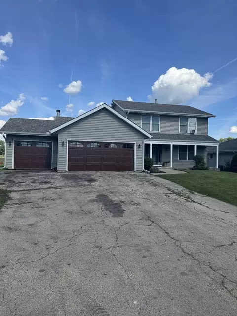 510 David Dr, Winnebago, IL 61088