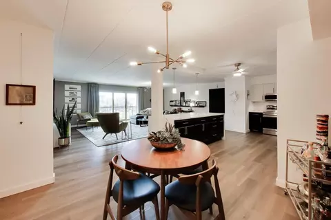 Dining - 900 S River Rd #4B, Des Plaines, IL 60016 photo 3 of 3