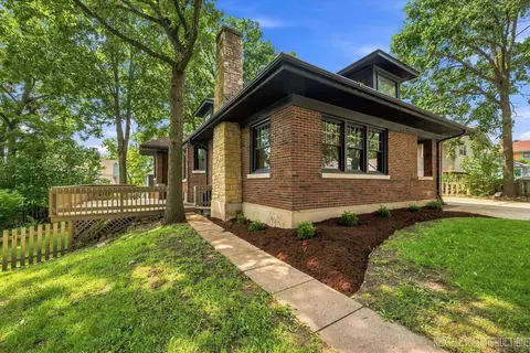 609 S 5th Ave, Saint Charles, IL 60174