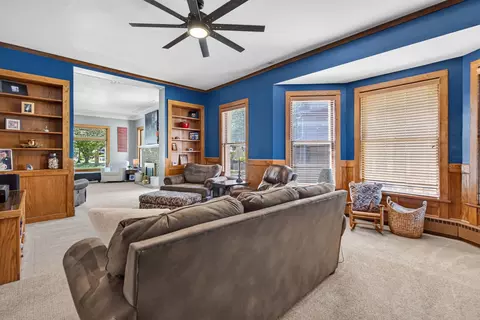 Living - 532 Calhoun St, Morris, IL 60450 photo 4 of 5