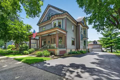 Exterior - 532 Calhoun St, Morris, IL 60450 photo 2 of 12