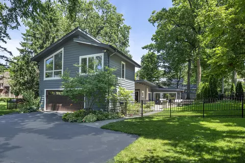 645 Indian Rd, Glenview, IL 60025
