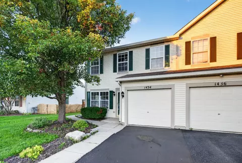 Exterior - 1434 Levato Ln, Minooka, IL 60447 photo 4 of 10