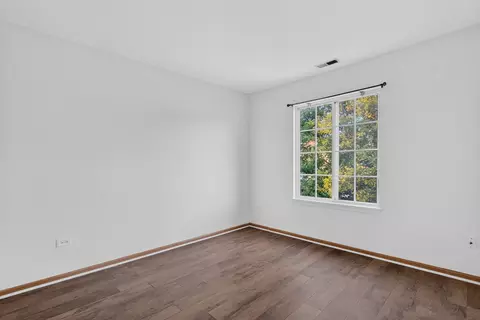 Bedroom - 1434 Levato Ln, Minooka, IL 60447 photo 3 of 3