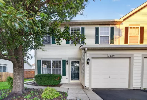1434 Levato Ln, Minooka, IL 60447