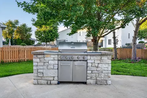 Exterior - 1434 Levato Ln, Minooka, IL 60447 photo 8 of 10