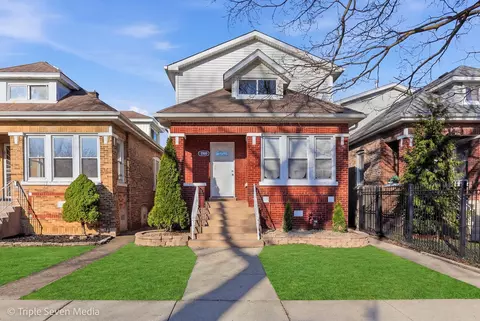 7520 S Carpenter St, Chicago, IL 60620