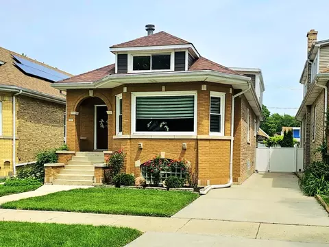 2937 N 74th Ct, Elmwood Park, IL 60707