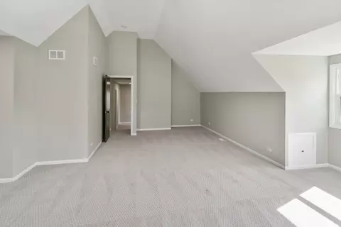 Bedroom - 731 Roaring Brook Ln, Algonquin, IL 60102 photo 6 of 6