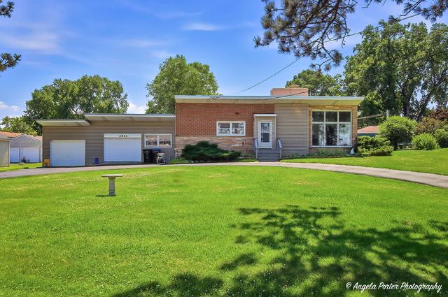 2923 Shorewood Dr, Mchenry, IL 60050