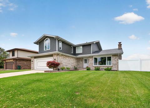 17224 Shetland Dr, Tinley Park, IL 60487