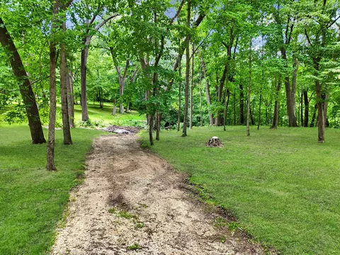 Exterior - 2579 W Fairgrounds Rd, Freeport, IL 61032 photo 5 of 5