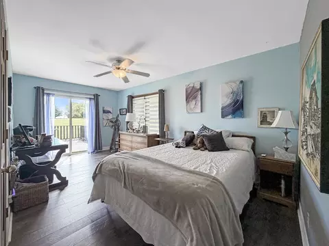 Bedroom - 2579 W Fairgrounds Rd, Freeport, IL 61032 photo 5 of 8