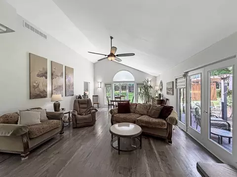 Living - 2579 W Fairgrounds Rd, Freeport, IL 61032 photo 1 of 11
