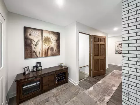 Entry Way - 2579 W Fairgrounds Rd, Freeport, IL 61032 photo 3 of 3