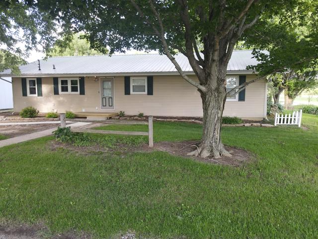 1377 N County Road 750 Rd, Toledo, IL 62468