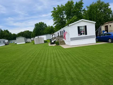 300 E Spencer St #10, Dwight, IL 60420
