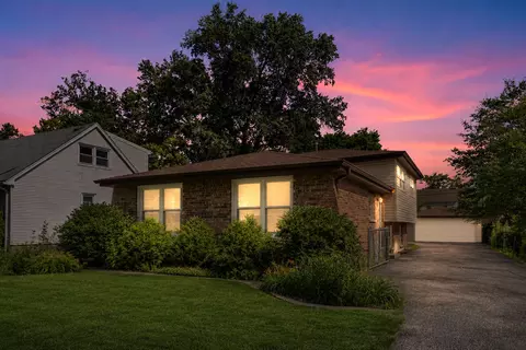 653 Jefferson St, Crete, IL 60417