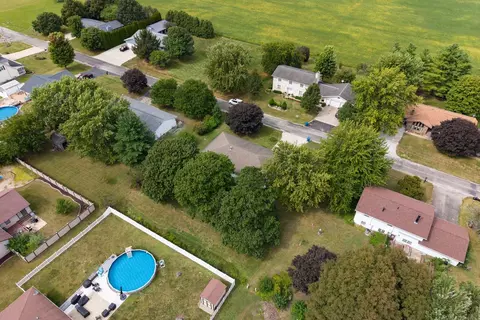 View/Area - 201 E Ririe Pl, Flanagan, IL 61740 photo 6 of 10