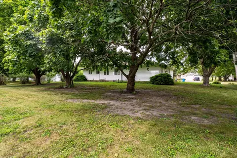 Exterior - 201 E Ririe Pl, Flanagan, IL 61740 photo 5 of 10