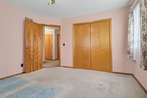 Bedroom - 201 E Ririe Pl, Flanagan, IL 61740 photo 5 of 7