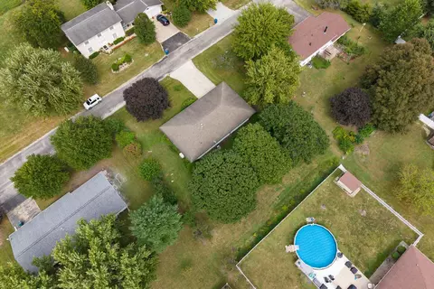 View/Area - 201 E Ririe Pl, Flanagan, IL 61740 photo 8 of 10