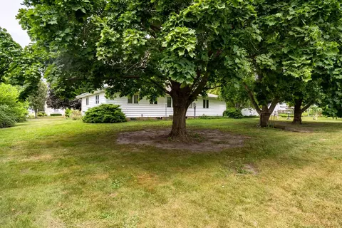 Exterior - 201 E Ririe Pl, Flanagan, IL 61740 photo 7 of 10
