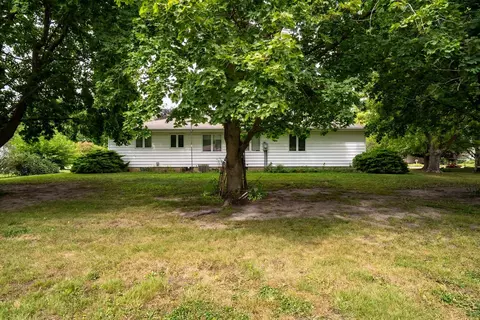 Exterior - 201 E Ririe Pl, Flanagan, IL 61740 photo 6 of 10