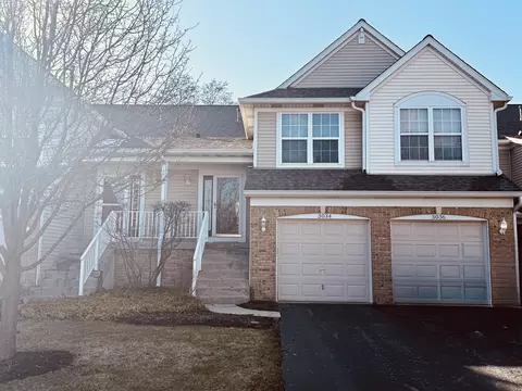 3034 Autumn Lake Dr, Aurora, IL 60504