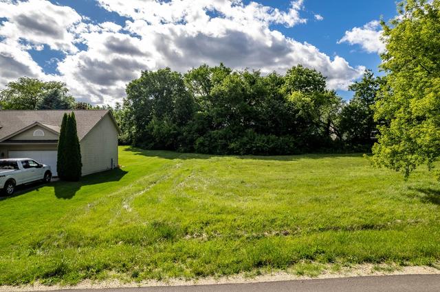 110 Heath Cliff Dr SE, Poplar Grove, IL 61065