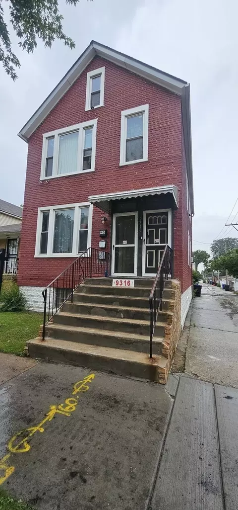9316 S Marquette Ave, Chicago, IL 60617