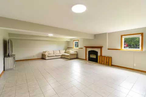 16649 Beaverton Rd, Capron, IL 61012 photo 28