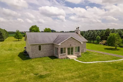 16649 Beaverton Rd, Capron, IL 61012 photo 6